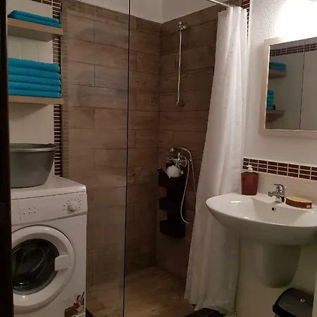 Aпартамент в Σωζόπολη